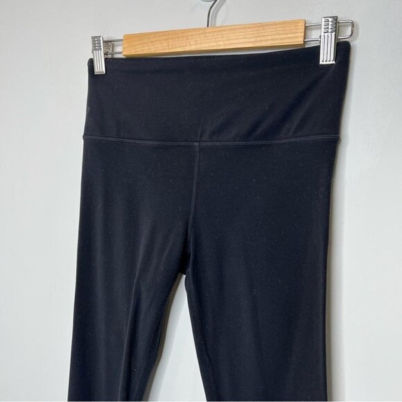 Athleta Womens Size Small Elation Capri Tight Leggings Black Mid Rise Yoga Crop - Picture 4 of 12